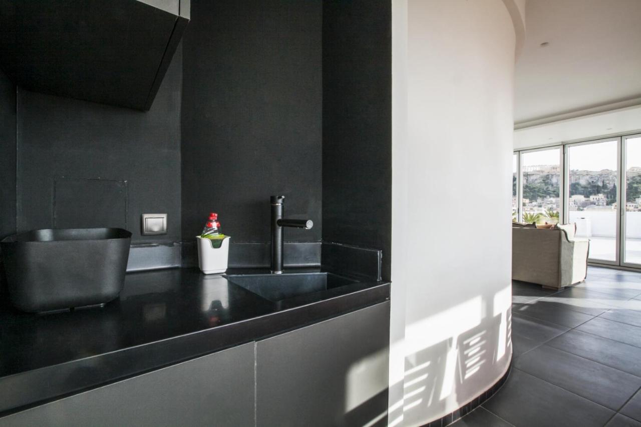 Acropolis Panorama View Penthouse With Private Terraces A Contemporary Parthenon Apartment เอเธนส์ ภายนอก รูปภาพ